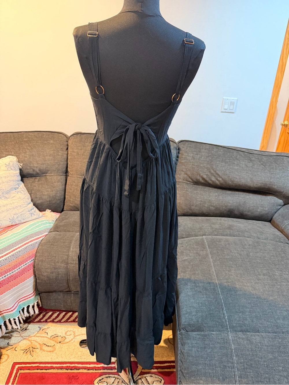 LULUS WOMEN’S SEXY Ruffle BLACK BACK TIE DRESS SIZE M